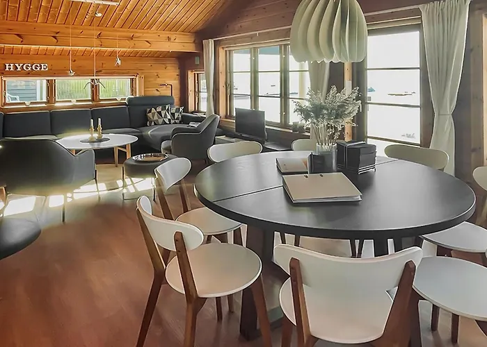 Stacie - 10m From The Sea By Interhome